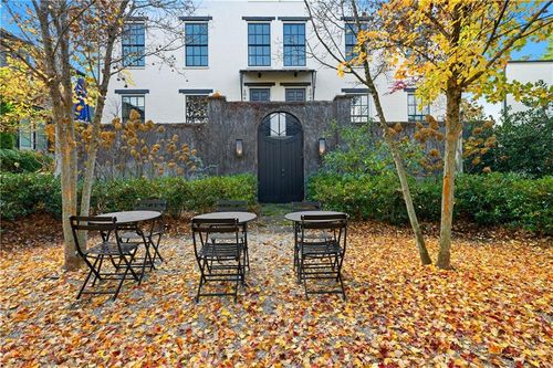 2061 Telfair Cir Ne, Atlanta, GA, 30324-4141 | Card Image