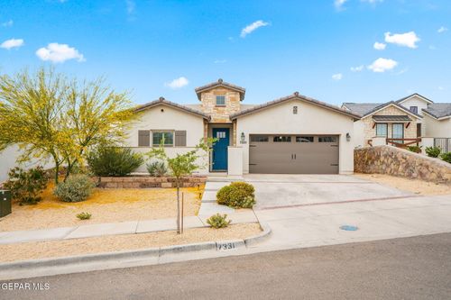 7331 Bobcat Hollow Dr, El Paso, TX, 79911-2241 | Card Image