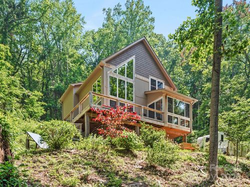 243 Blueberry Ln, Swannanoa, NC, 28778-2247 | Card Image