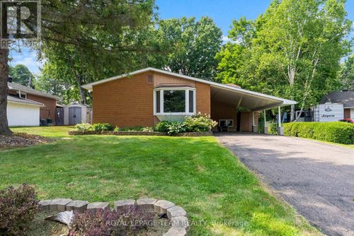 132 Pine Ave, Renfrew, ON, K7V2P9 | Card Image