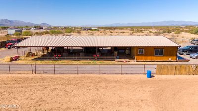 52108 N 461st. Avenue, Condo with 2 bedrooms, 1 bathrooms and null parking in Wickenburg AZ | Image 3