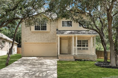 7818 Braun Bnd, San Antonio, TX, 78250-2681 | Card Image