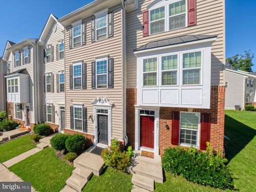 702 River Crest Way, FREDERICKSBURG, VA, 22405-1238 | Card Image