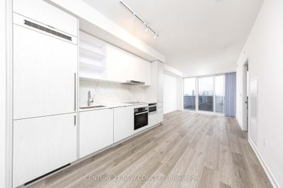 7702 - 55 Cooper St, Condo with 1 bedrooms, 1 bathrooms and null parking in Toronto ON | Image 3