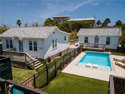 227 S 11th St, Port Aransas, TX, 78373-5321 | Card Image