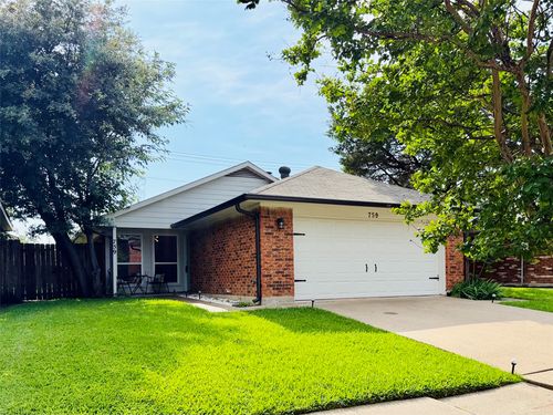 759 Meadowcreek Ct, Garland, TX, 75043-5271 | Card Image