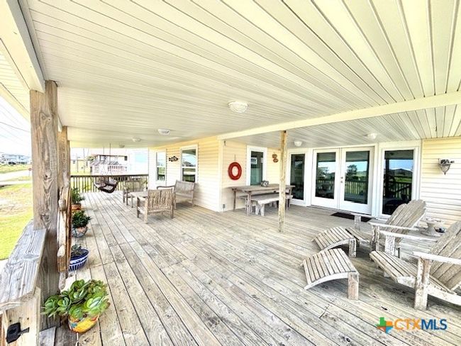 604 W Maple St, House other with 5 bedrooms, 3 bathrooms and null parking in Port O Connor TX | Image 35