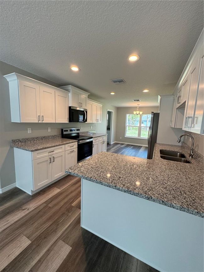 13521 Sw 115 Th Pl, House other with 2 bedrooms, 2 bathrooms and null parking in DUNNELLON FL | Image 7