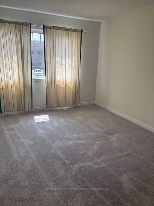 1292 Leger Way, House other with 3 bedrooms, 3 bathrooms and 1 parking in Milton ON | Image 12