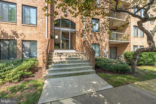 204-11415 Commonwealth Dr, ROCKVILLE, MD, 20852-2837 | Card Image