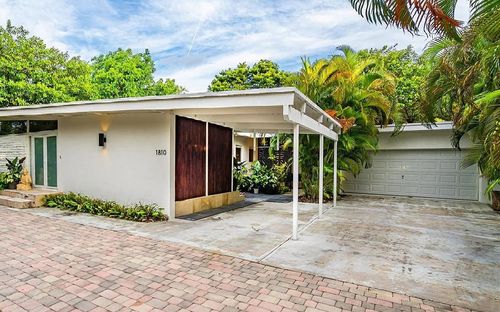 1810 Alamanda Dr, North Miami, FL, 33181-2626 | Card Image