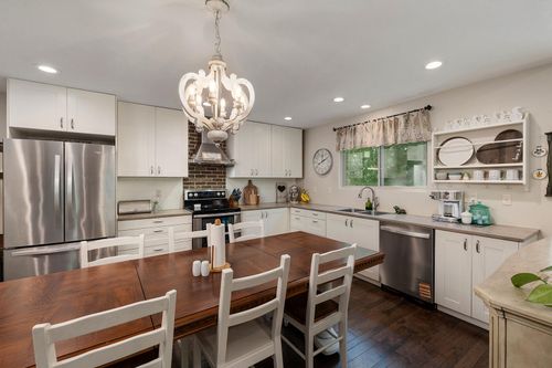 8018 Quiet Oaks Ln, Willard, MO, 65781-9569 | Card Image