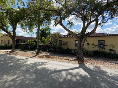 apt-2-530 N 20th Ave, Hollywood, FL, 33020-4051 | Card Image