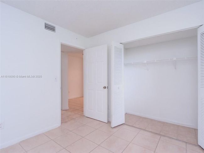 APT-707 - 1235 Sw 46 Th Ave, Condo with 2 bedrooms, 1 bathrooms and null parking in Pompano Beach FL | Image 14