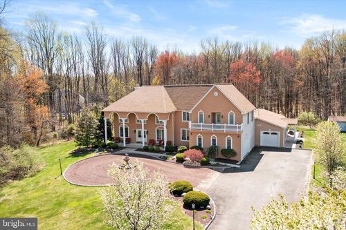 360 Gordon Rd, ROBBINSVILLE, NJ, 08691-2404 | Card Image