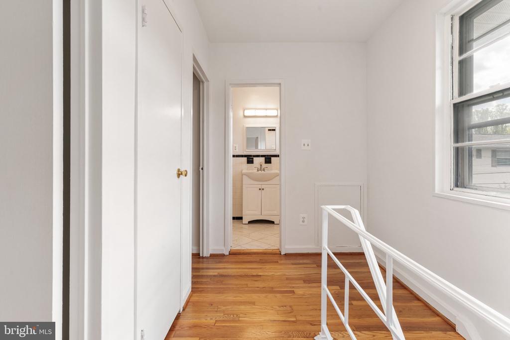 Residential Lease in BETHESDA 4