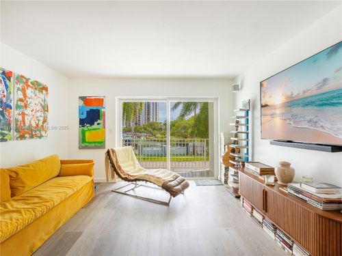 apt-209-1631 Ne 114th St, Miami, FL, 33181-3432 | Card Image