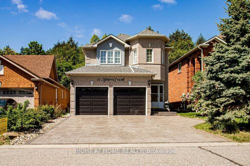 {{alt}} | Card Image