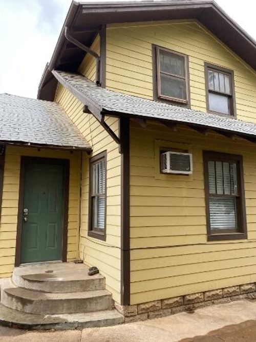 c-2305 14th St, Lubbock, TX, 79401-3663 | Card Image