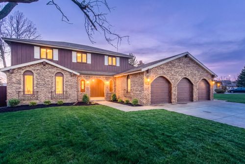 1019 W Sable Dr, Addison, IL, 60101-1157 | Card Image