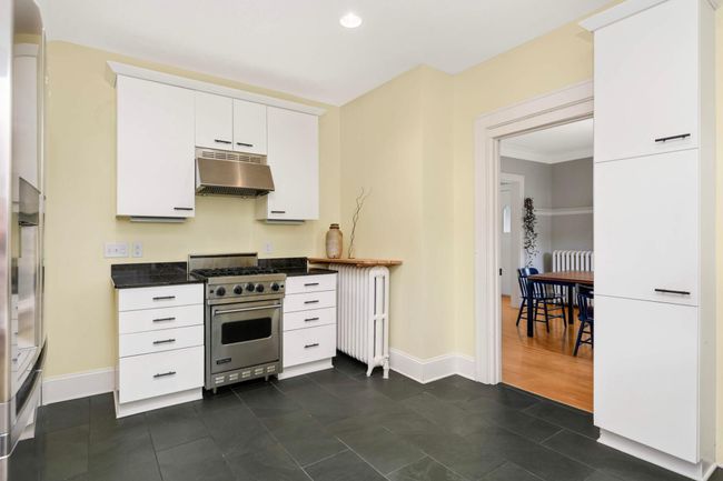 Kitchen | Image 12