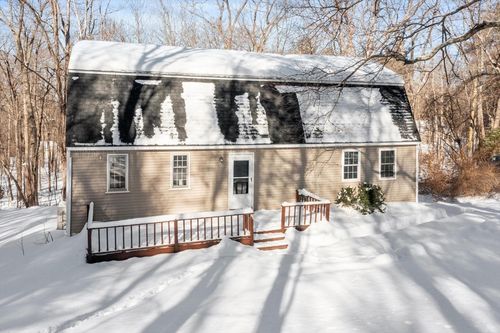 8 Woodchuck Hill Rd, Harvard, MA, 01451-1715 | Card Image