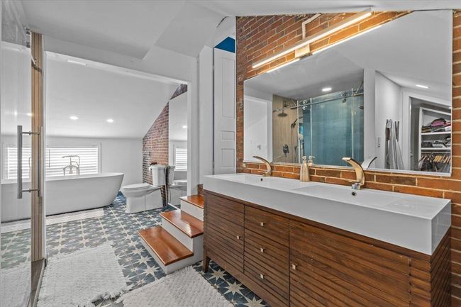 297 Railroad St, House other with 5 bedrooms, 3 bathrooms and null parking in Johnson VT | Image 32