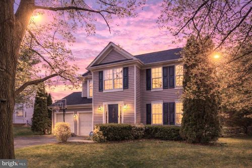 17292 Magic Mountain Dr, ROUND HILL, VA, 20141-2486 | Card Image
