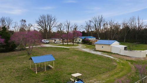 13355 Nashville Rd, Woodburn, KY, 42170-9747 | Card Image