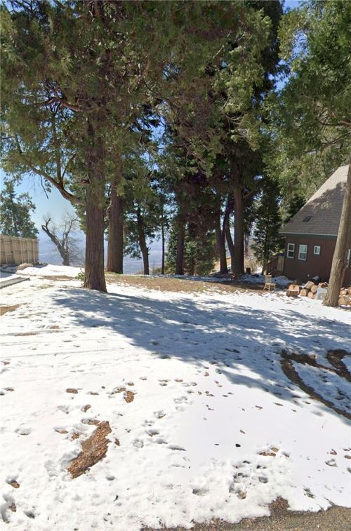 24419 Great View Dr, Crestline, CA, 92325-9401 | Card Image