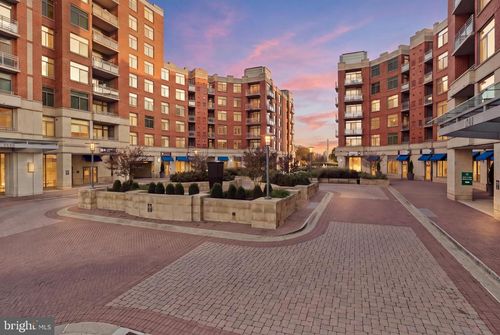 628w-3600 S Glebe Rd, ARLINGTON, VA, 22202-2387 | Card Image