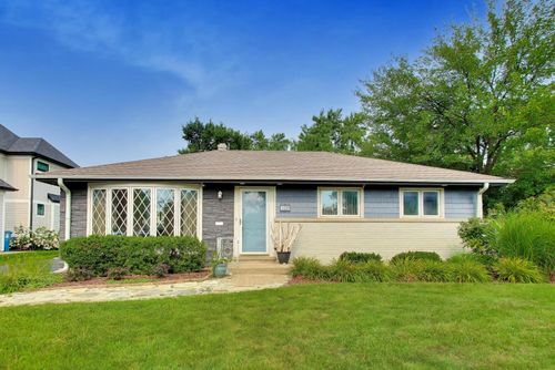 466 N Ridgeland Ave, Elmhurst, IL, 60126-2218 | Card Image