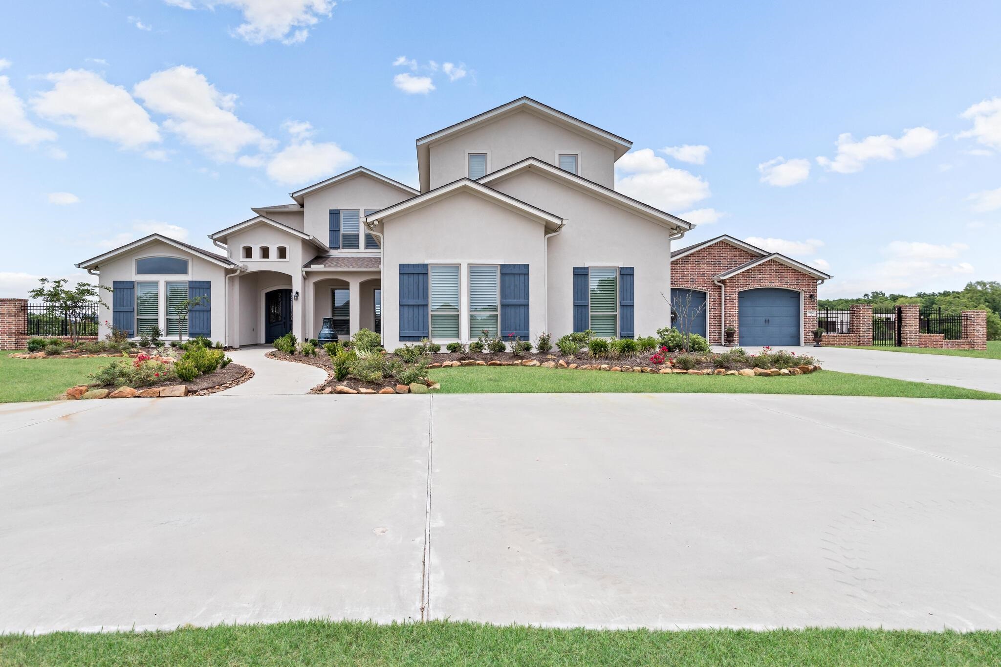 Lakeside Dr, Beaumont, TX 77707