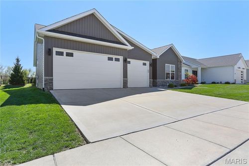 1870 Cloverdale Dr, Edwardsville, IL, 62025-5533 | Card Image