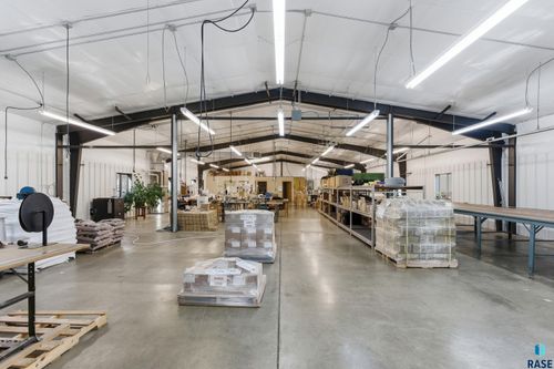 108 W 17th Ave Avenue, Tyndall, SD, 57066 | Card Image