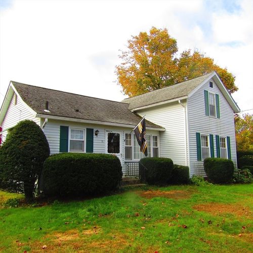 71 Chestnut St, Hatfield, MA, 01038-9740 | Card Image