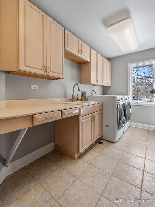 30W249 Maple Tree Ln, House other with 3 bedrooms, 4 bathrooms and 6 parking in Wayne IL | Image 34