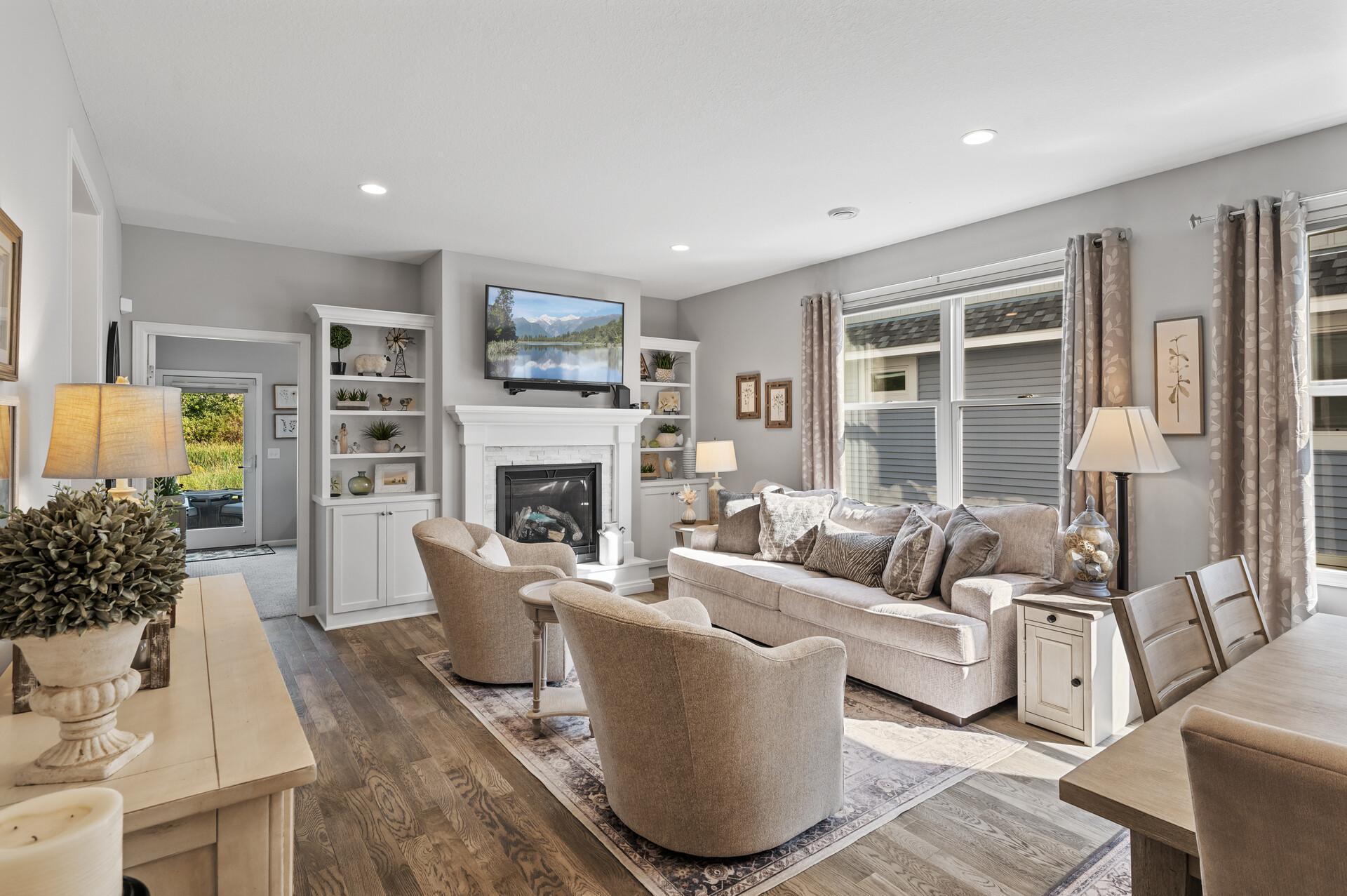 Empress Ave, Hugo, MN 55038