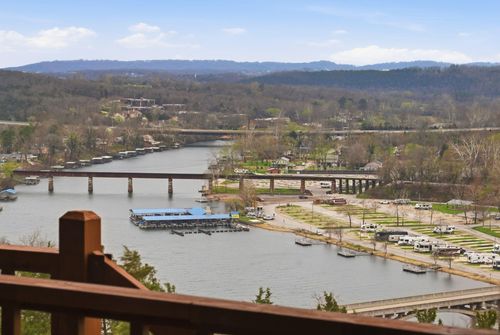 5-885 Knox Ave, Hollister, MO, 65672-5306 | Card Image