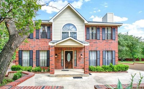 353 Eagle Ridge Dr, Floresville, TX, 78114-9220 | Card Image