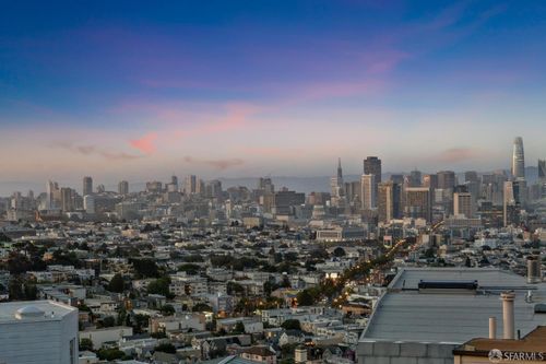 126 Romain St, San Francisco, CA, 94114-2736 | Card Image
