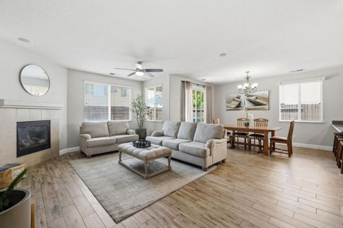 986 Ashford Ln, Lincoln, CA, 95648-3258 | Card Image