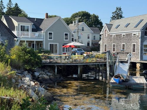 55 W Main Street, Vinalhaven, ME, 04863 | Card Image