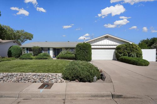 4300 Andrew Dr Ne, Albuquerque, NM, 87109-2702 | Card Image