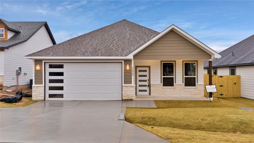 5620 Barkridge Dr, Granbury, TX, 76048-6507 | Card Image