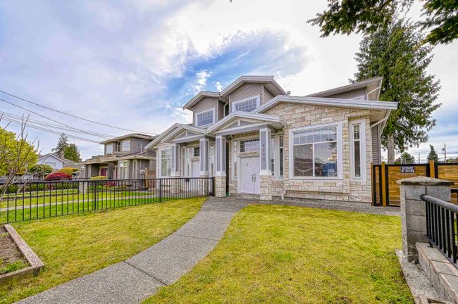 6112 Bryant Street, Home with 4 bedrooms, 3 bathrooms and 2 parking in Burnaby BC | Image 1