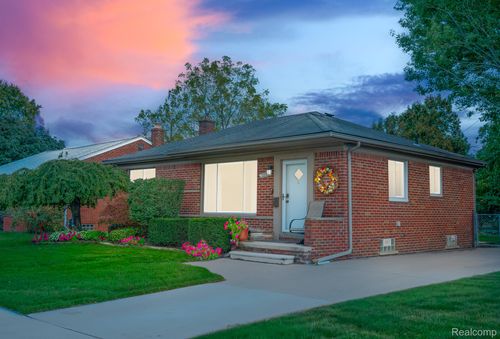 28718 Diesing Dr, Madison Heights, MI, 48071-4542 | Card Image