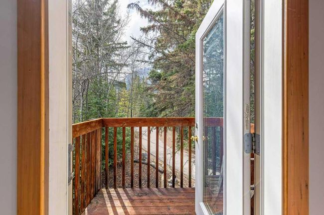 1275 Railway Avenue, Home with 6 bedrooms, 3 bathrooms and 4 parking in Canmore AB | Image 31