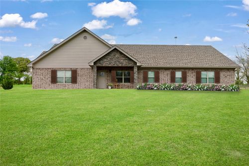 308 N Douglas St, Bogata, TX, 75417-2467 | Card Image