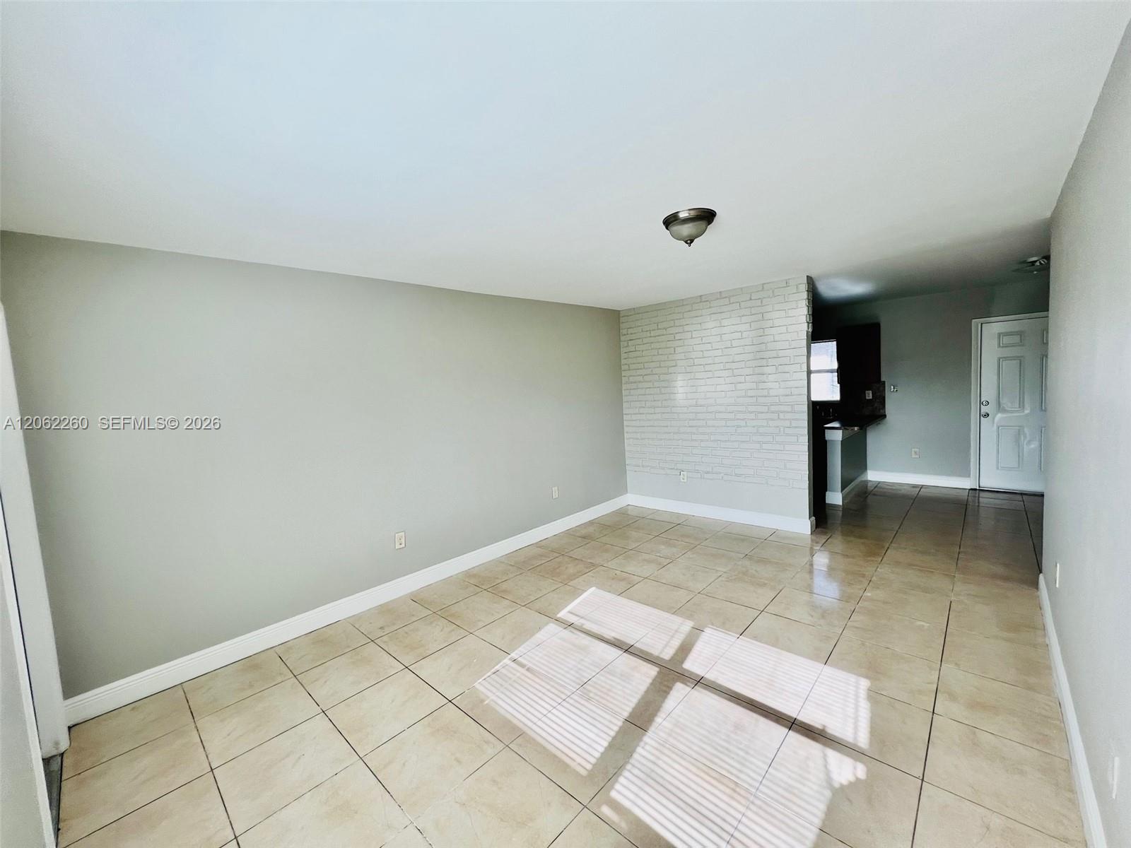 Residential Lease in Miramar 3